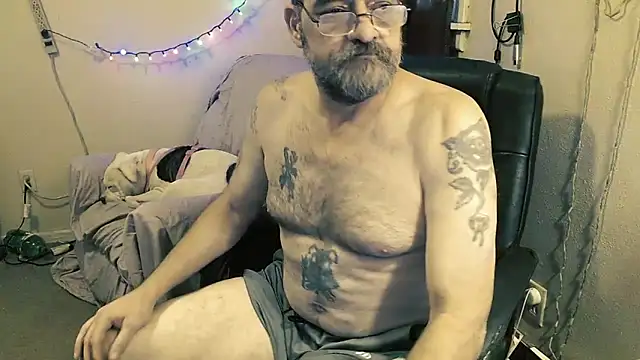 MrBigginTX online show from February 2026 11:42:02 PM