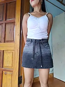 Snapshot of gugu0022 chatting on July 2026 11:42:01 PM gugu0022 online show from July 2026 11:42:01 PM