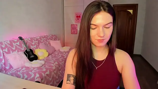 Snapshot of luna_lust_212 chatting on June 2026 04:12:01 AM luna lust 212 online show from June 2026 04:12:01 AM