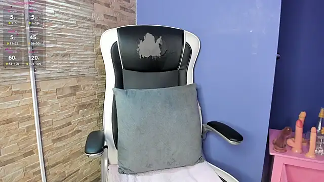 Julia roberss online show from December 2025 03:14:02 AM