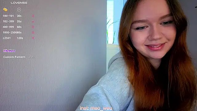 Snapshot of me_liss chatting on November 2025 12:33:02 PM me liss online show from November 2025 12:33:02 PM