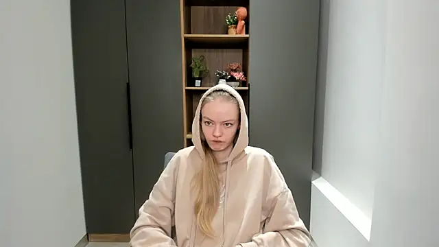 Snapshot of ElaneComiso chatting on November 2025 05:38:01 AM ElaneComiso online show from November 2025 05:38:01 AM