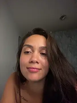 carolsapequinha online show from April 2026 04:10:02 AM