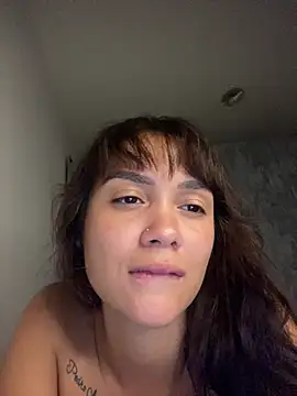 Snapshot of carolsapequinha chatting on May 2026 03:00:02 AM carolsapequinha online show from May 2026 03:00:02 AM