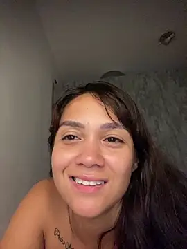Snapshot of carolsapequinha chatting on May 2026 12:48:01 PM carolsapequinha online show from May 2026 12:48:01 PM