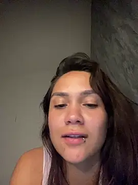 Snapshot of carolsapequinha chatting on July 2026 04:28:01 AM carolsapequinha online show from July 2026 04:28:01 AM