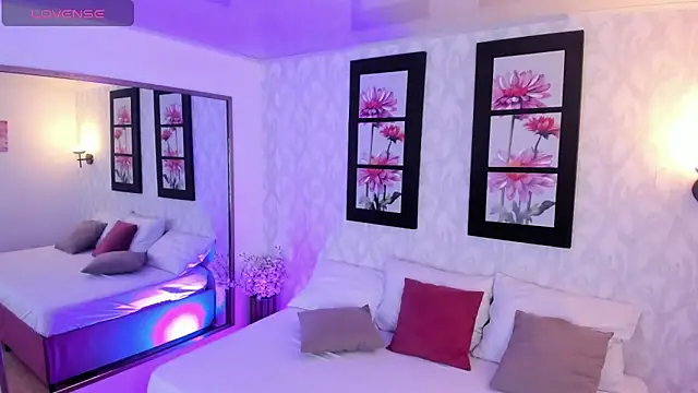 Martina 077 online show from November 2025 12:30:01 PM