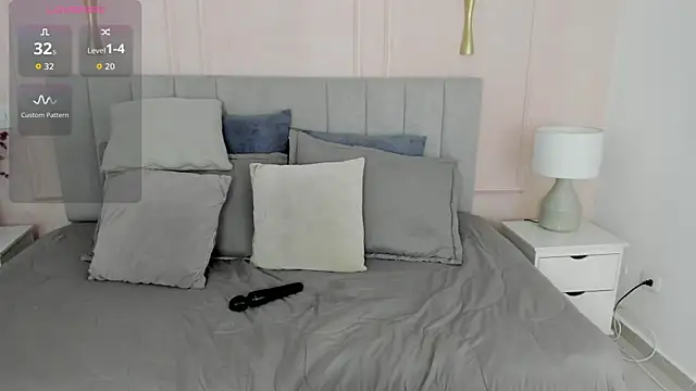 Snapshot of Dulce_emi chatting on April 2026 12:29:02 PM Dulce emi online show from April 2026 12:29:02 PM