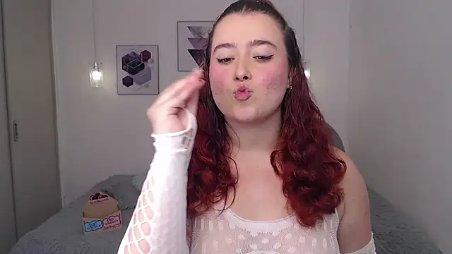 Snapshot of selene_rouse_ chatting on May 2026 01:33:01 AM selene rouse online show from May 2026 01:33:01 AM