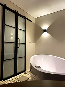 lusstyles 1 online show from November 2025 11:24:02 AM