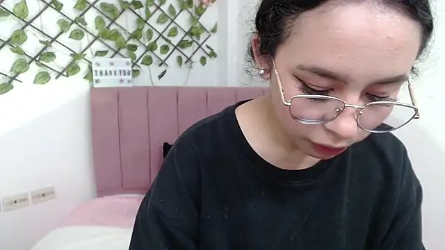 amaris ferrer online show from January 2026 03:43:01 AM