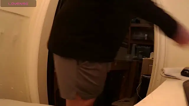 Snapshot of NaZtySar4h chatting on December 2025 11:09:02 PM NaZtySar4h online show from December 2025 11:09:02 PM