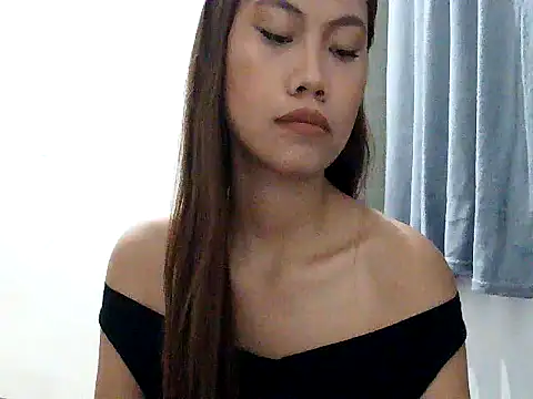 Snapshot of VelvetCharm_pinay chatting on May 2026 04:34:02 PM VelvetCharm pinay online show from May 2026 04:34:02 PM