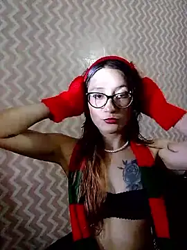 Moonvivk online show from December 2025 03:23:01 AM