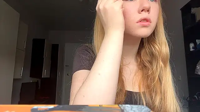 Snapshot of FerminaDepaula chatting on November 2025 08:24:01 AM FerminaDepaula online show from November 2025 08:24:01 AM