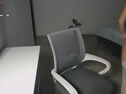 softkitty   online show from December 2025 07:32:01 PM