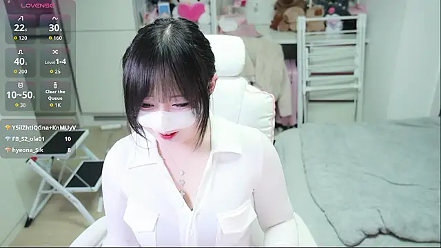 kimhyeona2005 online show from March 2026 12:11:01 PM