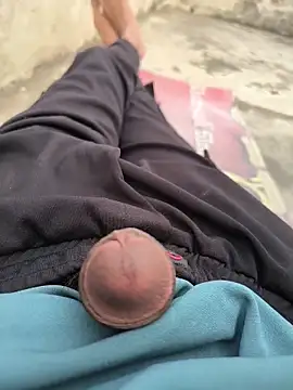 Ritik143jhil online show from November 2025 09:44:02 AM