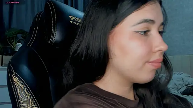Snapshot of Diara_1an chatting on April 2026 12:29:02 PM Diara 1an online show from April 2026 12:29:02 PM