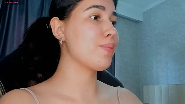 Snapshot of Diara_1an chatting on June 2026 08:41:02 AM Diara 1an online show from June 2026 08:41:02 AM