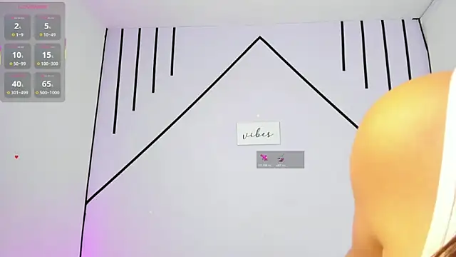 VictoriaRouge  online show from December 2025 12:47:01 PM