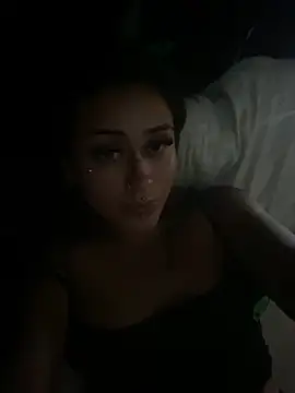 Snapshot of Felinamiau chatting on February 2026 02:51:02 AM Felinamiau online show from February 2026 02:51:02 AM