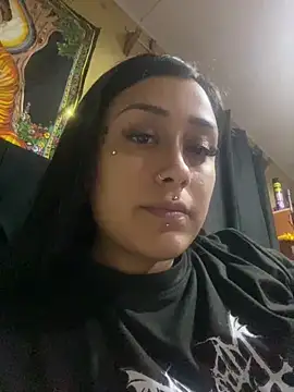 Snapshot of Felinamiau chatting on March 2026 04:29:02 AM Felinamiau online show from March 2026 04:29:02 AM