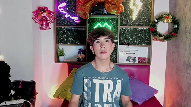 Angeldust19 online show from December 2025 03:26:02 AM