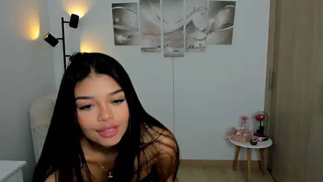 Snapshot of haileyflorez_ chatting on May 2026 02:55:02 PM haileyflorez online show from May 2026 02:55:02 PM