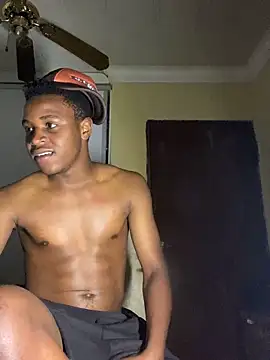 Snapshot of TriggaStar chatting on November 2025 02:39:02 AM TriggaStar online show from November 2025 02:39:02 AM