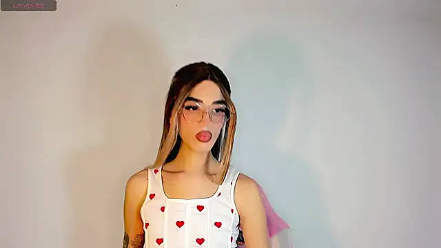 LeslieAmor1 online show from November 2025 09:20:02 AM