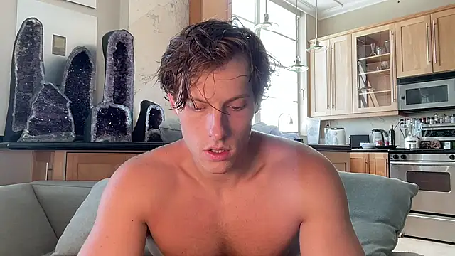 alex islivee online show from August 2026 08:00:02 PM