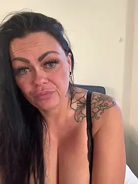 Snapshot of Phillipa_valentina chatting on July 2026 06:45:01 PM Phillipa valentina online show from July 2026 06:45:01 PM