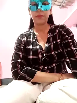 Snapshot of Nisha__19 chatting on November 2025 03:38:02 PM Nisha 19 online show from November 2025 03:38:02 PM