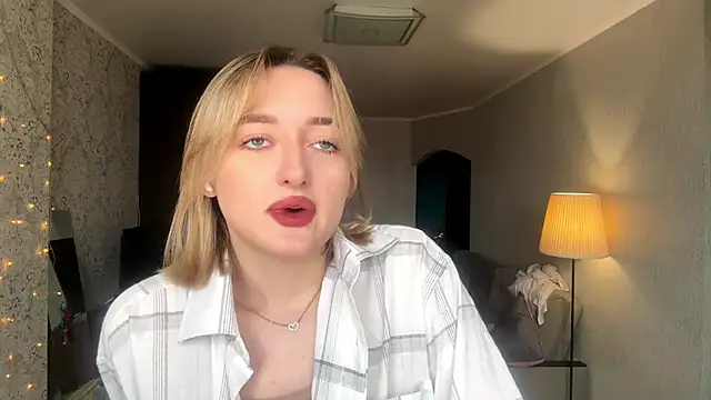 Snapshot of Emily_lyy chatting on November 2025 09:20:02 AM Emily lyy online show from November 2025 09:20:02 AM