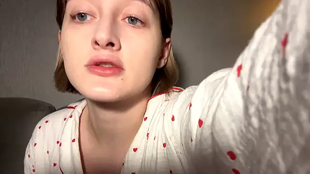 Snapshot of Emily_lyy chatting on January 2026 06:31:02 PM Emily lyy online show from January 2026 06:31:02 PM