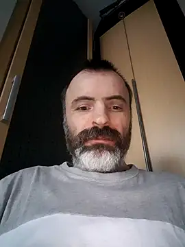 Snapshot of Artur50 chatting on November 2025 03:29:02 PM Artur50 online show from November 2025 03:29:02 PM