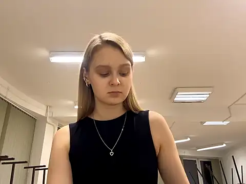 PaulitaSolow online show from November 2025 03:05:02 PM