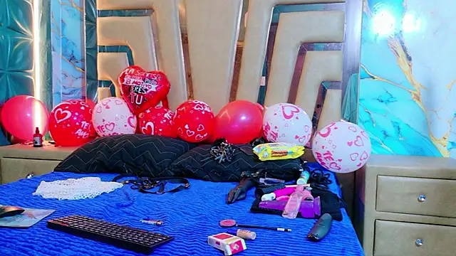 lunabustygirl online show from February 2026 08:16:01 PM