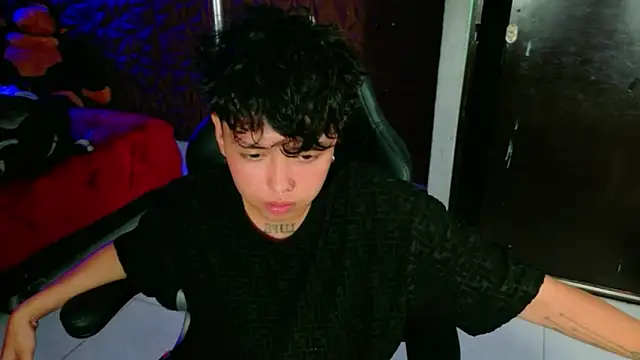 lunabustygirl online show from February 2026 10:06:01 PM