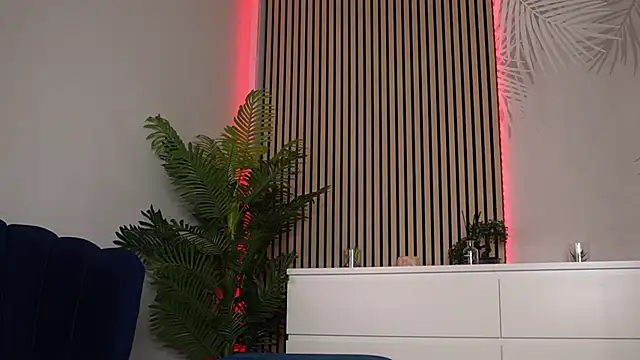 Snapshot of Miss_Denisse chatting on November 2025 08:33:02 PM Miss Denisse online show from November 2025 08:33:02 PM