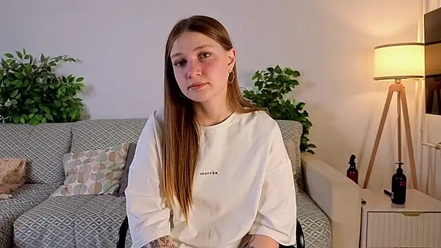 LesaFeldker online show from November 2025 01:09:02 AM