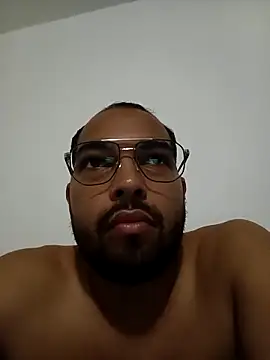 Snapshot of marloncolman98 chatting on November 2025 04:46:01 PM marloncolman98 online show from November 2025 04:46:01 PM