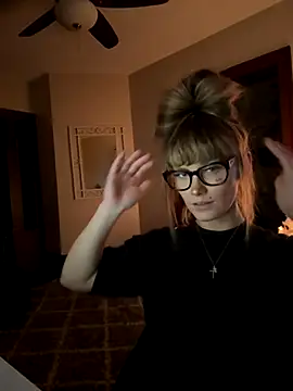 sofrancy online show from December 2025 10:37:02 PM