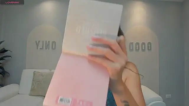 MayaHoffman online show from February 2026 11:31:02 AM