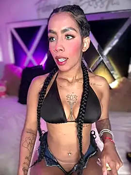 Fiorella Bossh  online show from November 2025 06:57:01 PM