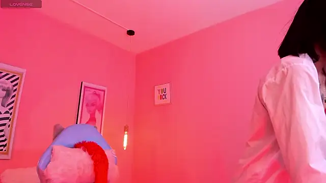 Milu carbajal x online show from February 2026 04:21:02 AM