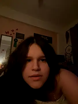 Snapshot of AngelSin04 chatting on November 2025 08:25:02 PM AngelSin04 online show from November 2025 08:25:02 PM