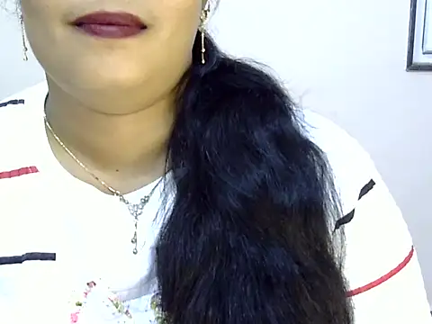Snapshot of Muskan_Jha chatting on June 2026 01:44:02 AM Muskan Jha online show from June 2026 01:44:02 AM