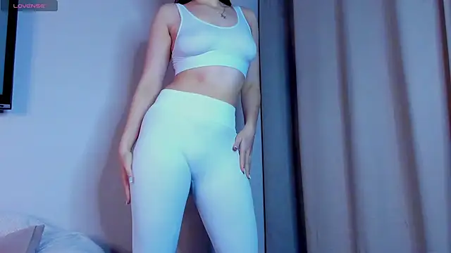 Snapshot of MarryMiles chatting on November 2025 09:26:02 AM MarryMiles online show from November 2025 09:26:02 AM